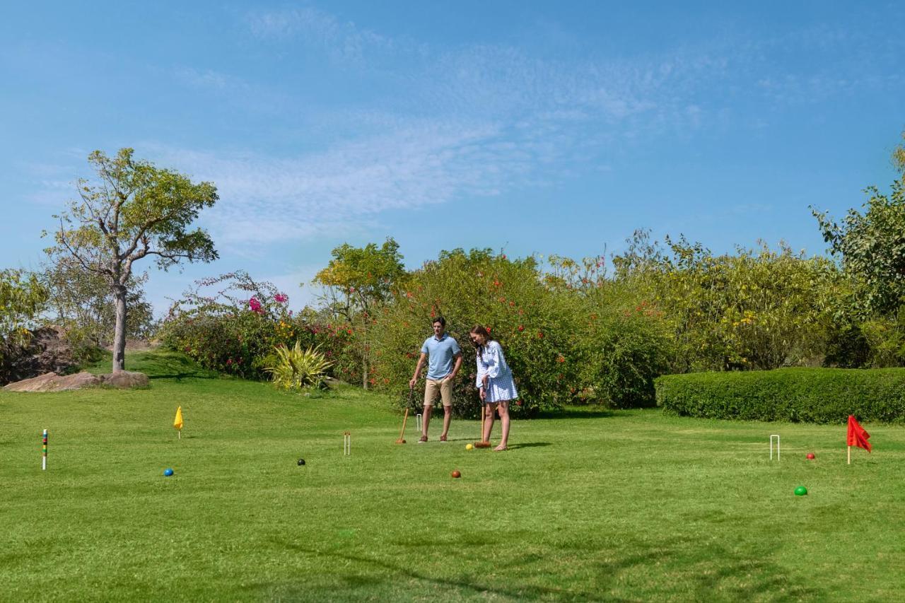 โรงแรมไทรเด้นท์ อุไดปัวร์ อุเดเปอร์ ภายนอก รูปภาพ Croquet at the Royal Botanic Gardens, Edinburgh
