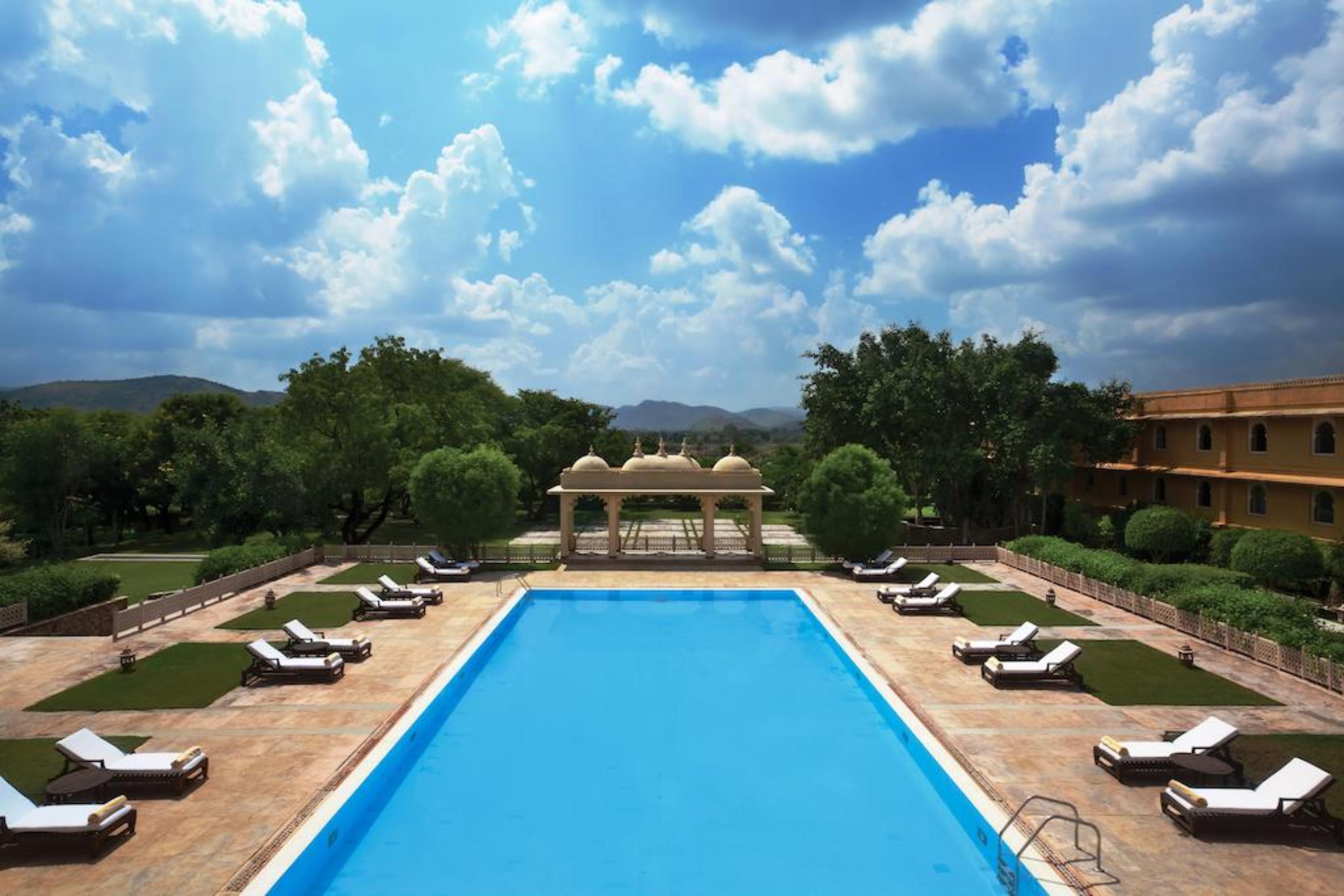 โรงแรมไทรเด้นท์ อุไดปัวร์ อุเดเปอร์ ภายนอก รูปภาพ The Oberoi Udaivilas Palace